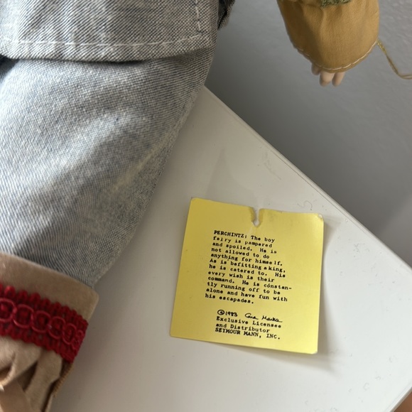 Vintage 1983 Penny Thistle Ceramic Doll Musical - Picture 6 of 7